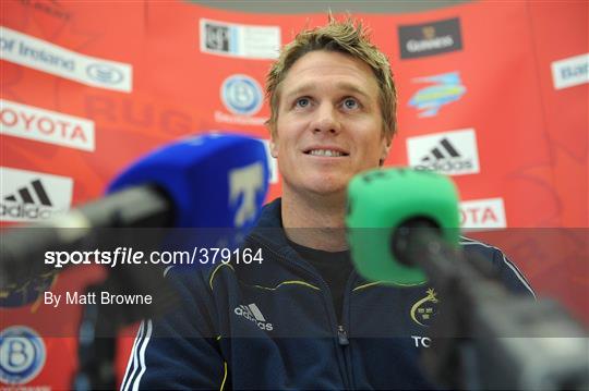 New Munster signing Jean de Villiers Arrives in Ireland