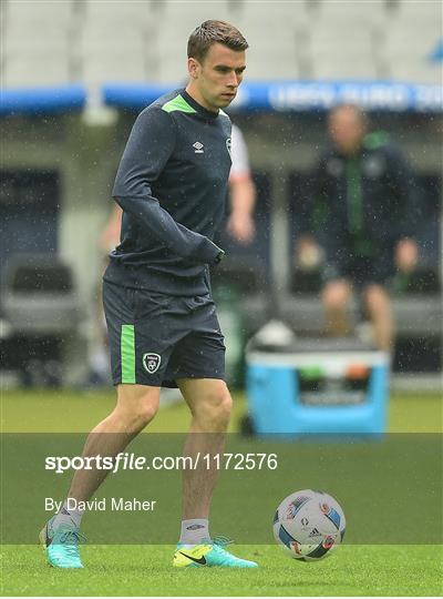 Republic of Ireland Squad Training at UEFA Euro 2016