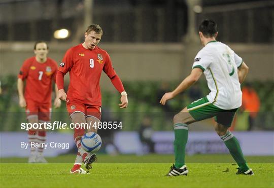 Republic of Ireland v Wales - Carling Four Nations Tournament