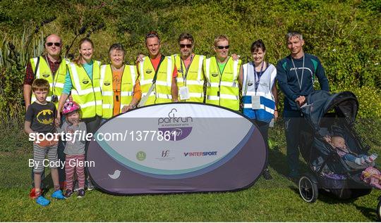 Poolbeg parkrun in partnership with Vhi